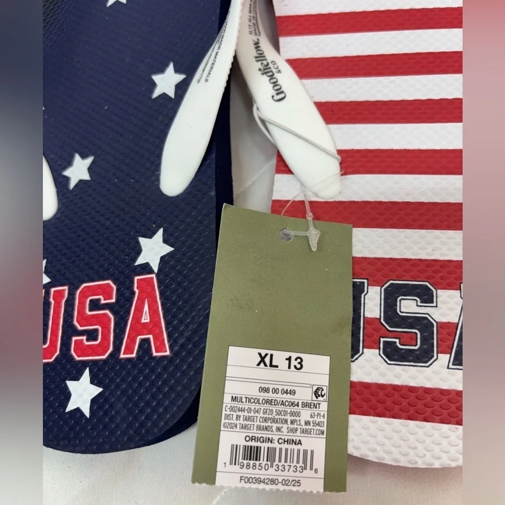 NWT Goodfellow & Co Red, White, and Blue Flip Flops USA American Shoes XL (13)